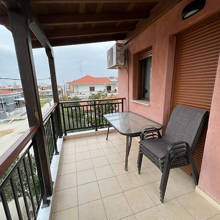 Nea Roda Apartments Luaran gambar