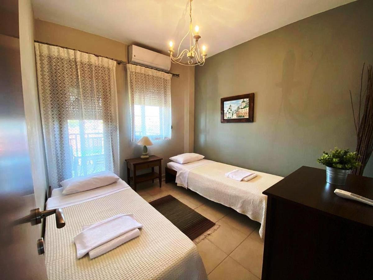 Nea Roda Apartments Luaran gambar