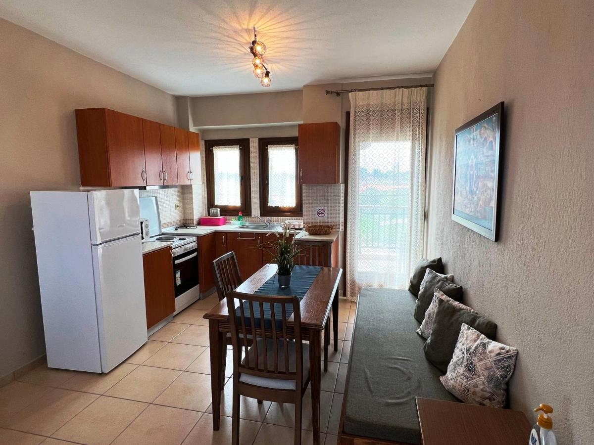 Nea Roda Apartments Luaran gambar