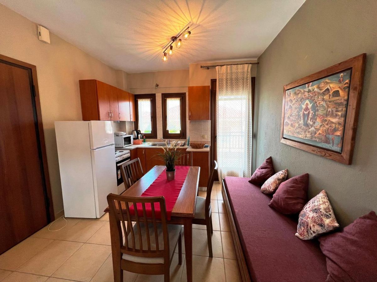 Nea Roda Apartments Luaran gambar