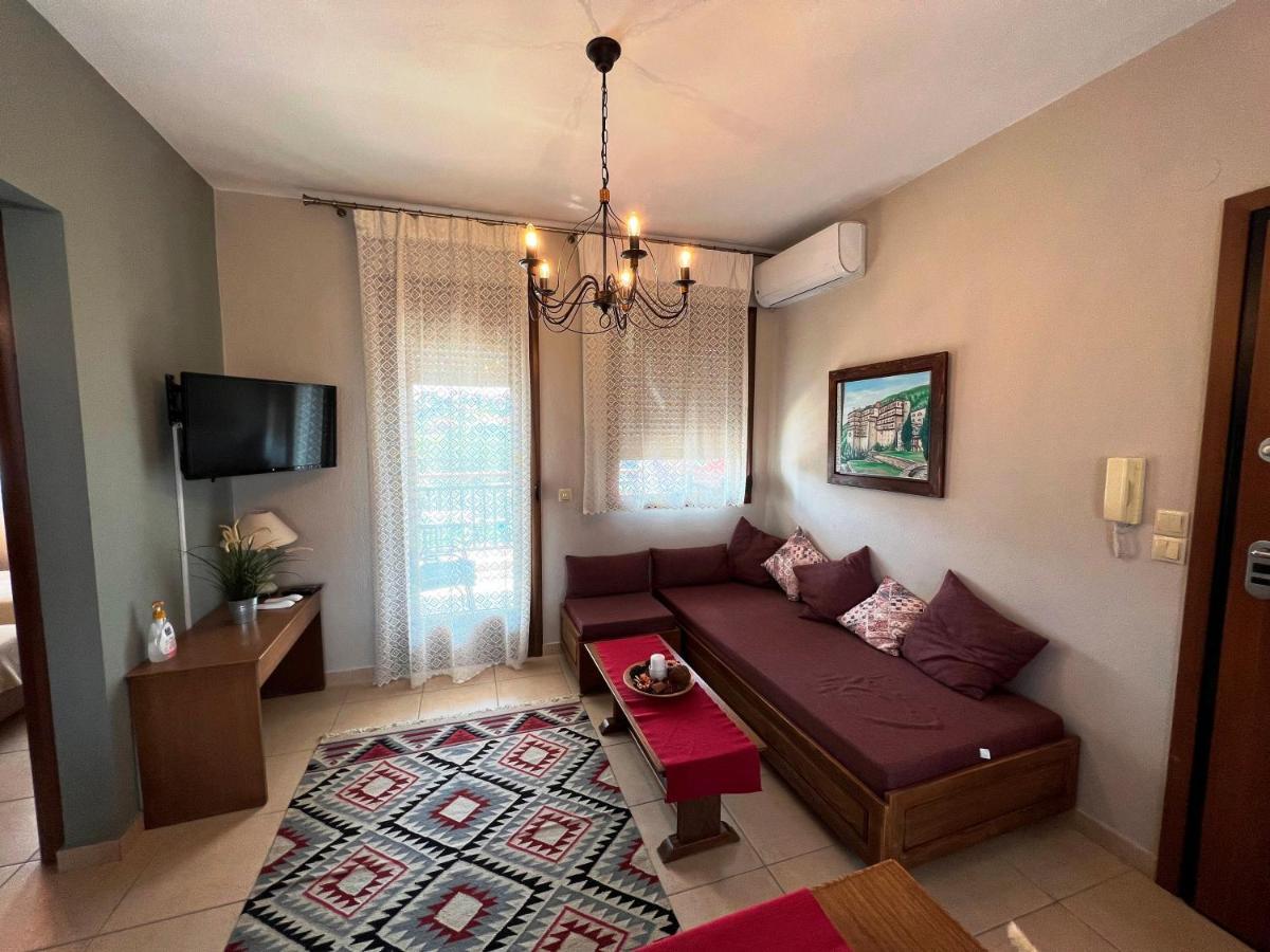 Nea Roda Apartments Luaran gambar