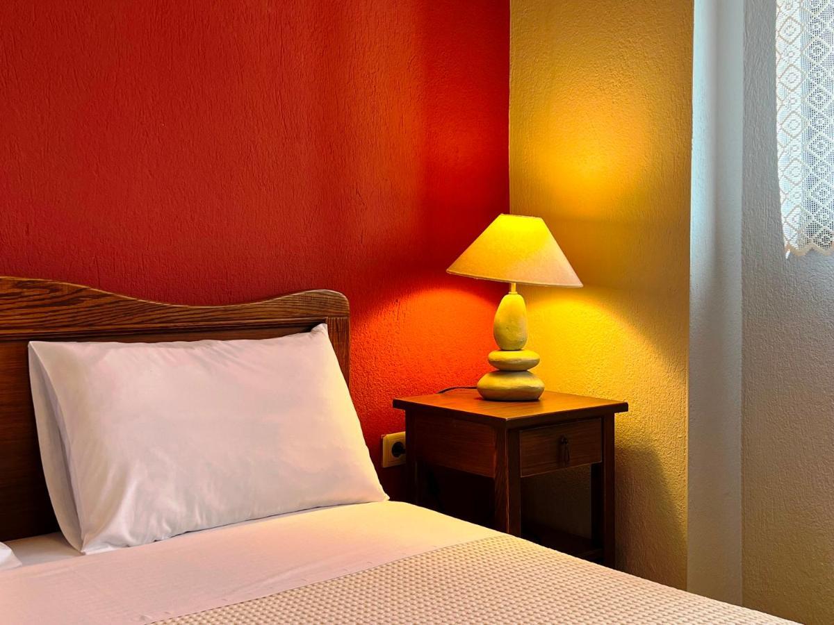 Nea Roda Apartments Luaran gambar